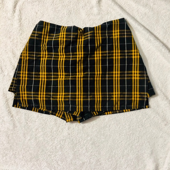 Vintage Dresses & Skirts - Vintage Navy & Gold Plaid School Girl Skirt Skort